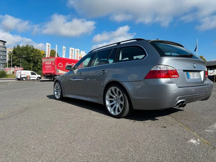 BMW 545