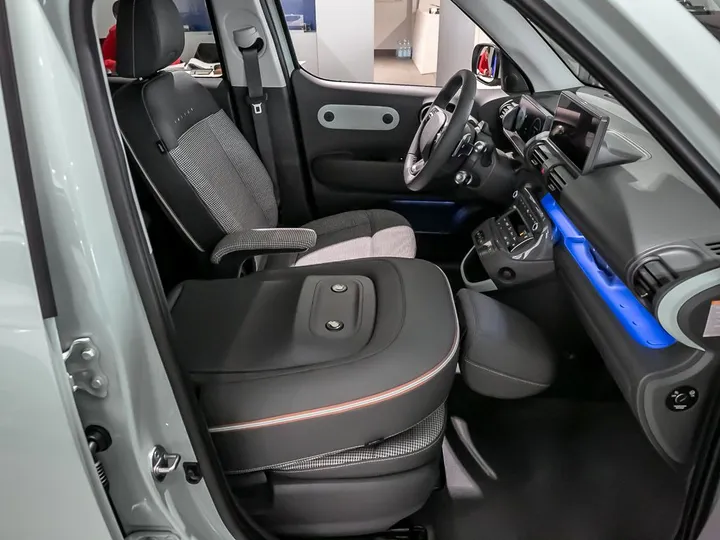 Hyundai INSTER