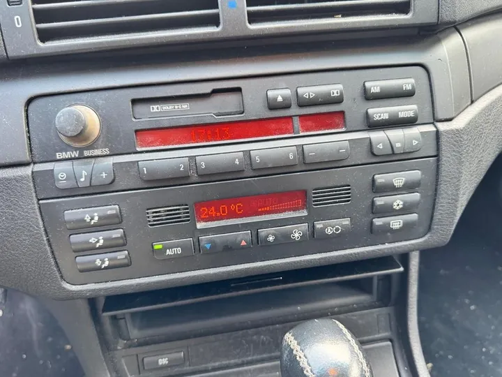 BMW 325