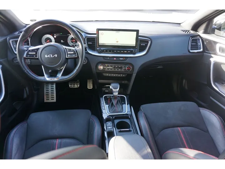 Kia pro cee'd / ProCeed
