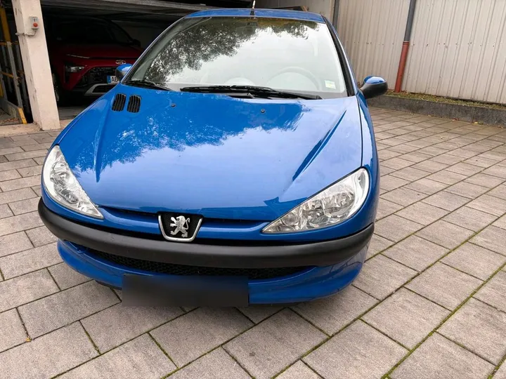 Peugeot 206