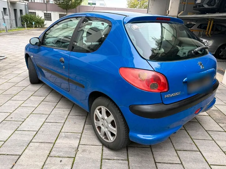 Peugeot 206