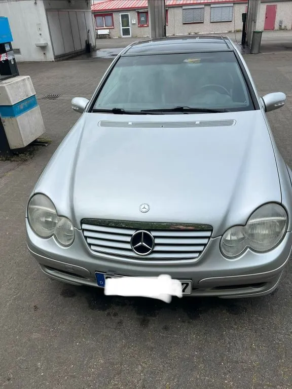 Mercedes-Benz C 200