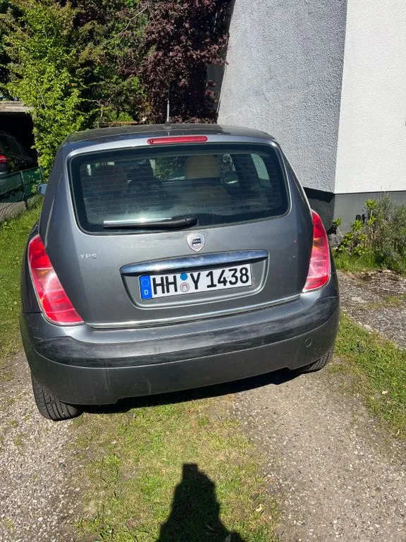 Lancia Ypsilon