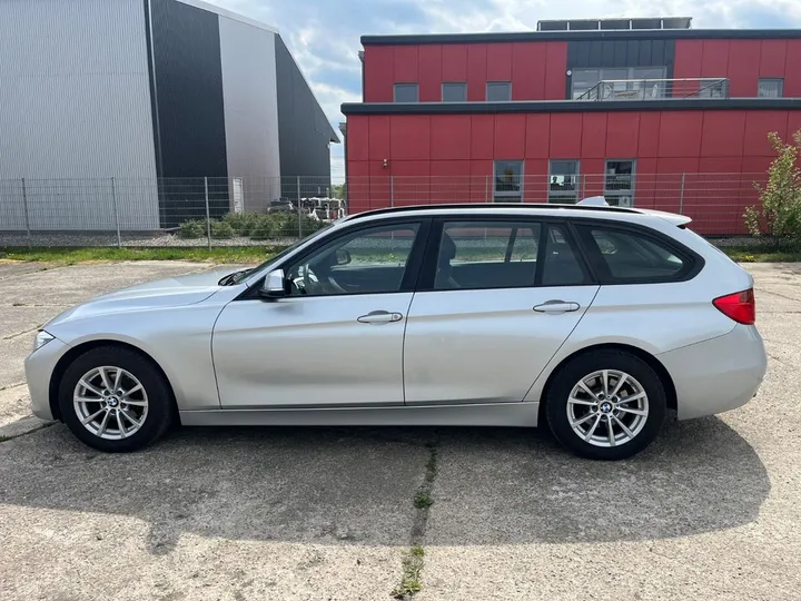 BMW 320