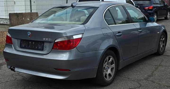 BMW 520
