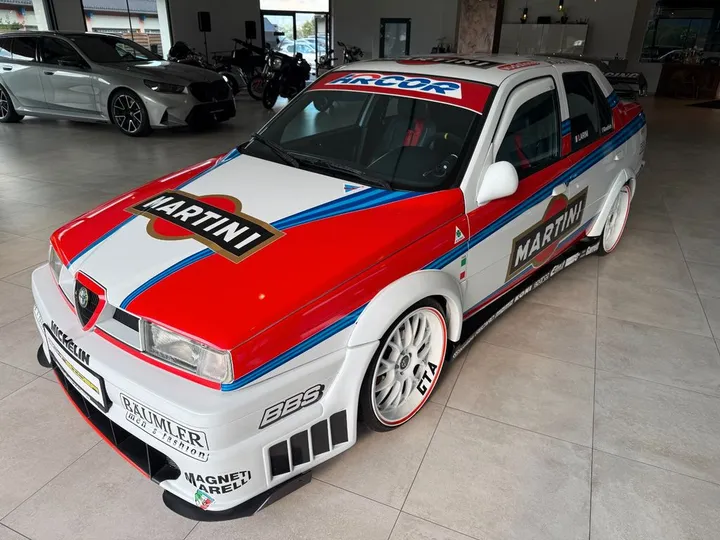 Alfa Romeo 155