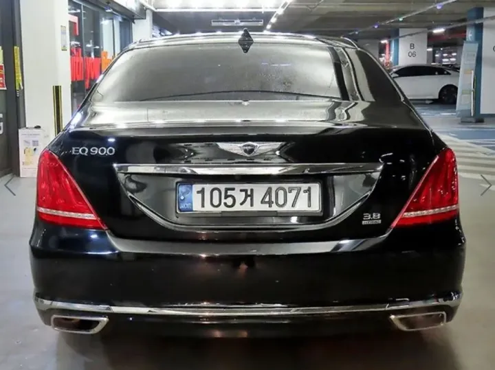 Genesis EQ900