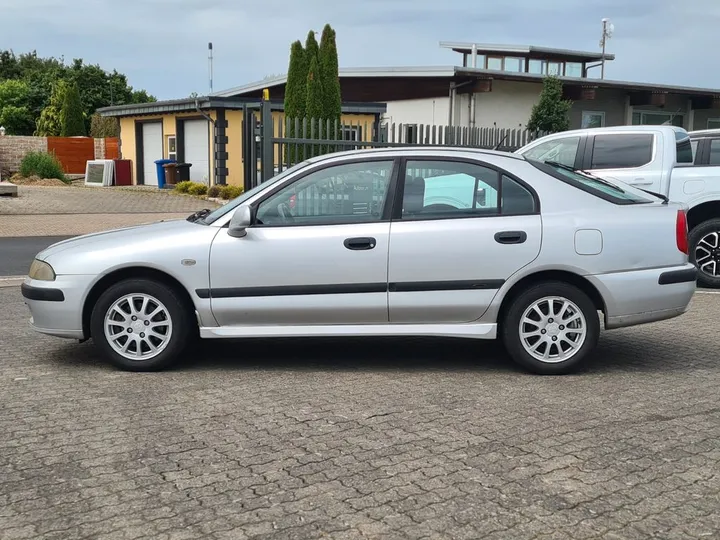 Mitsubishi Carisma