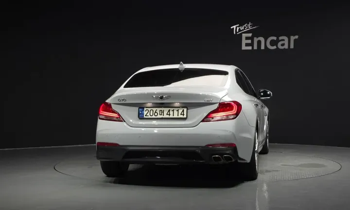 Genesis G70