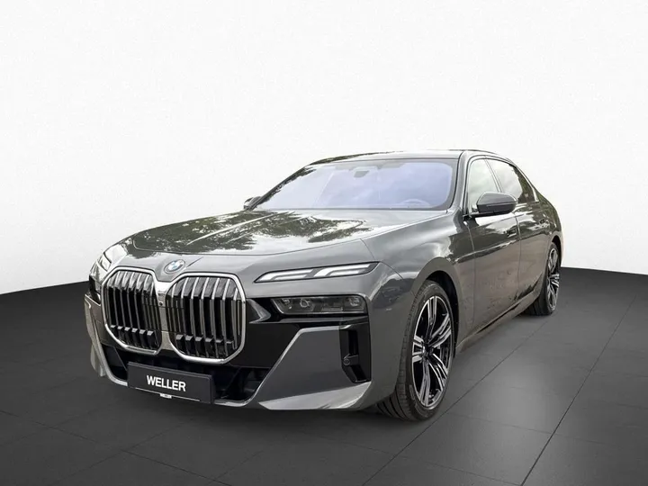 BMW 740