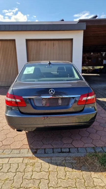 Mercedes-Benz 200