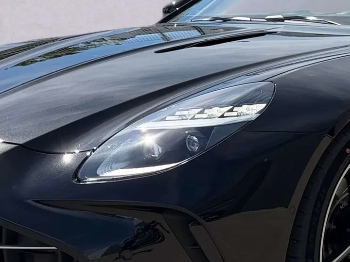 Aston Martin V8 Vantage