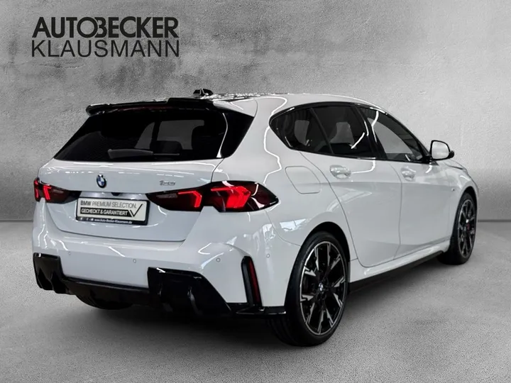 BMW 123