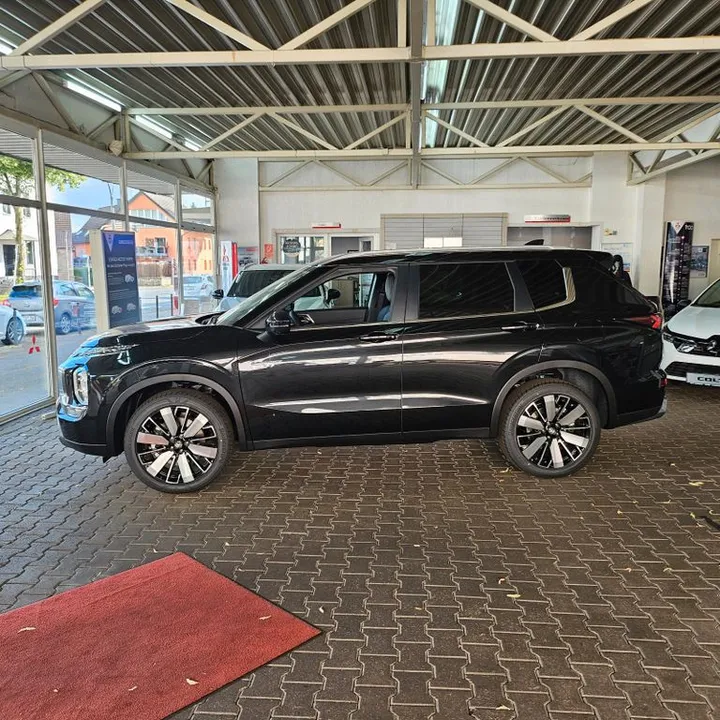 Mitsubishi Plug-in Hybrid Outlander