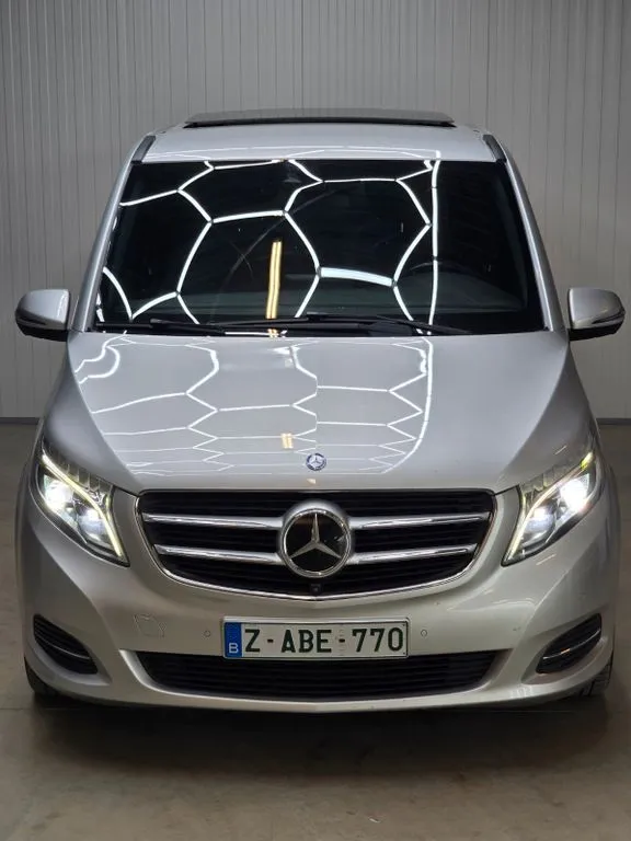 Mercedes-Benz V 250
