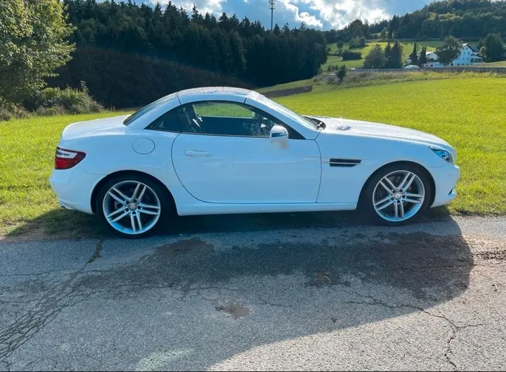 Mercedes-Benz SLK 250