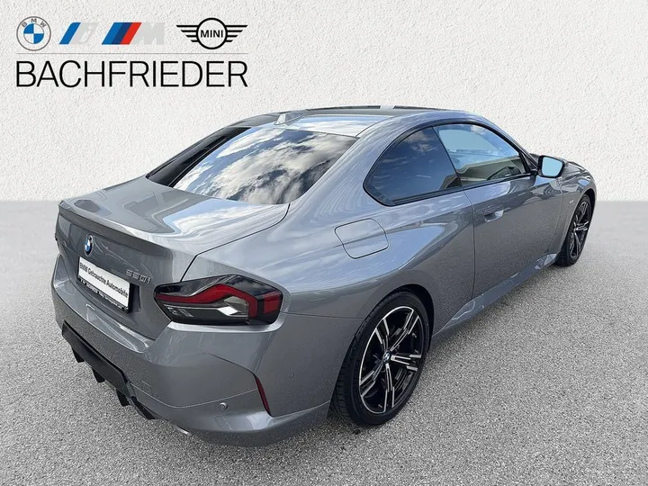 BMW 220