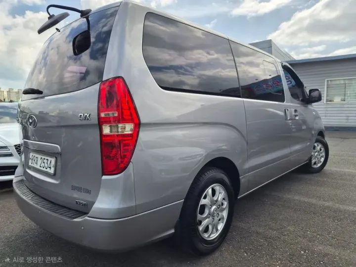 Hyundai Starex