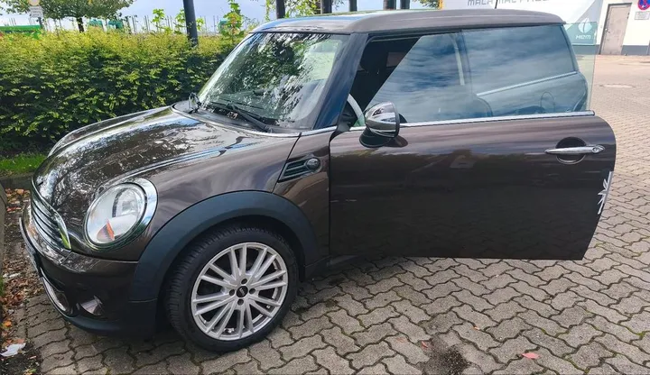 MINI Cooper Clubman
