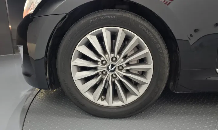 Hyundai Equus