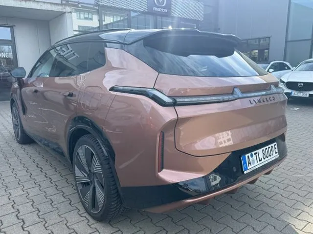 Lynk&Co 08
