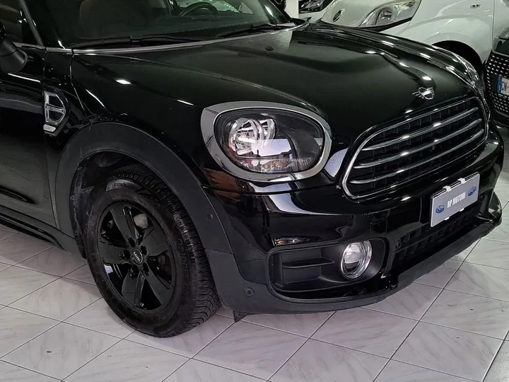 MINI Countryman D (Cooper)