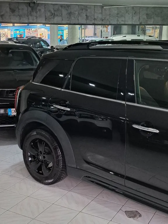 MINI Countryman D (Cooper)