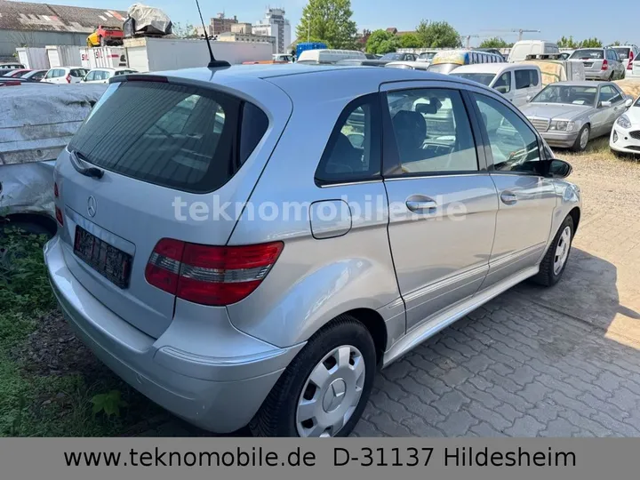 Mercedes-Benz B 150