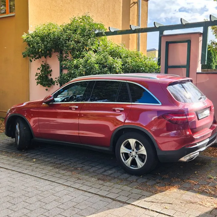Mercedes-Benz GLC 220