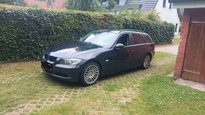 BMW 320