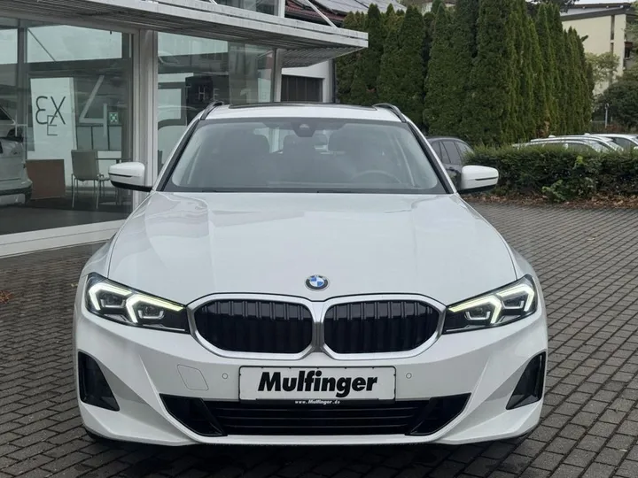 BMW 320