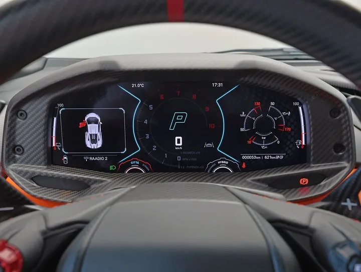 Lamborghini Revuelto