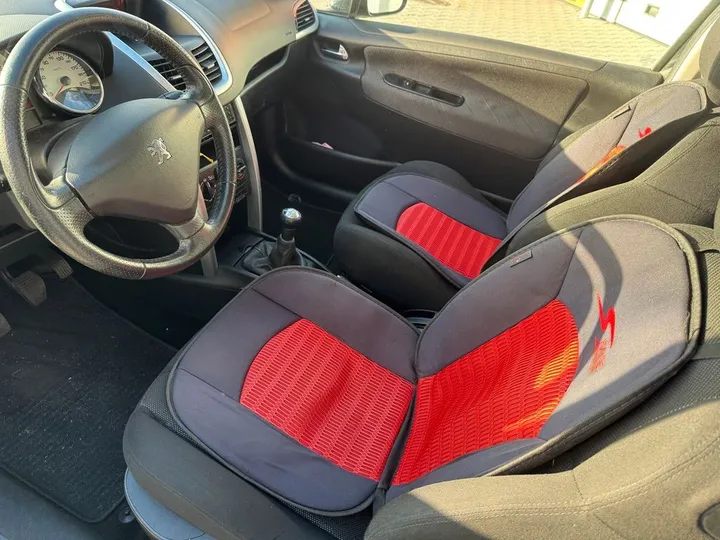 Peugeot 106