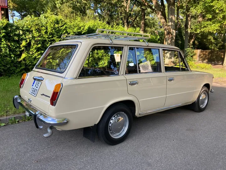 Lada 1200