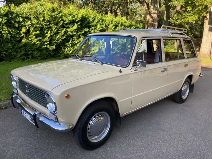 Lada 1200