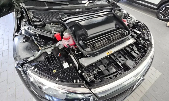 Mercedes-Benz EQS