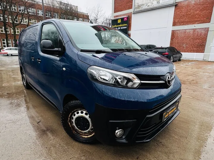 Toyota Proace Verso