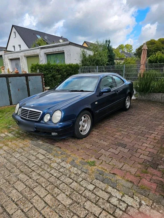 Mercedes-Benz CLK 200