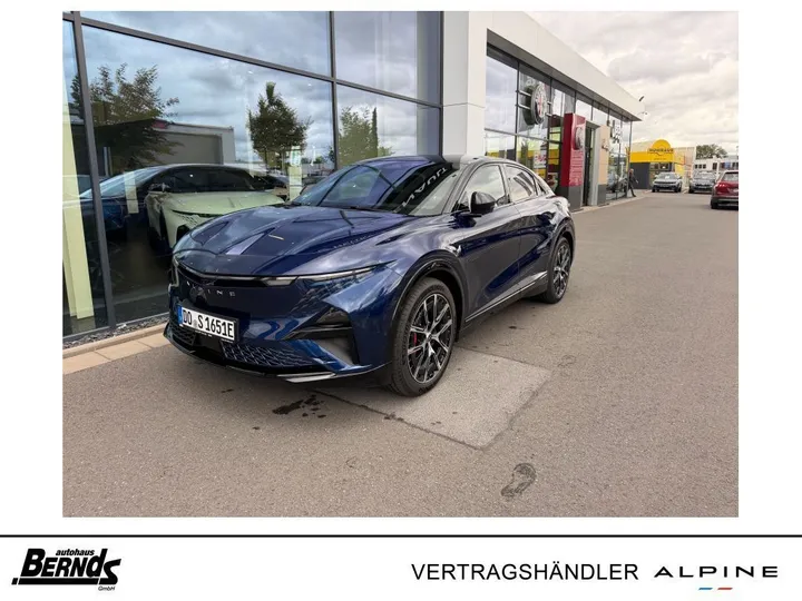 Alpine A390
