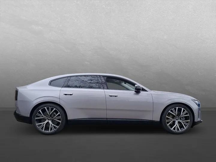 Volvo ES90