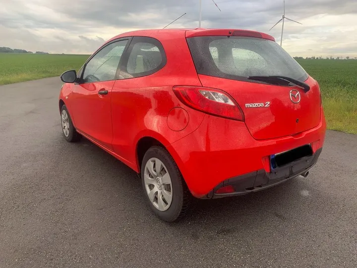 Mazda 2