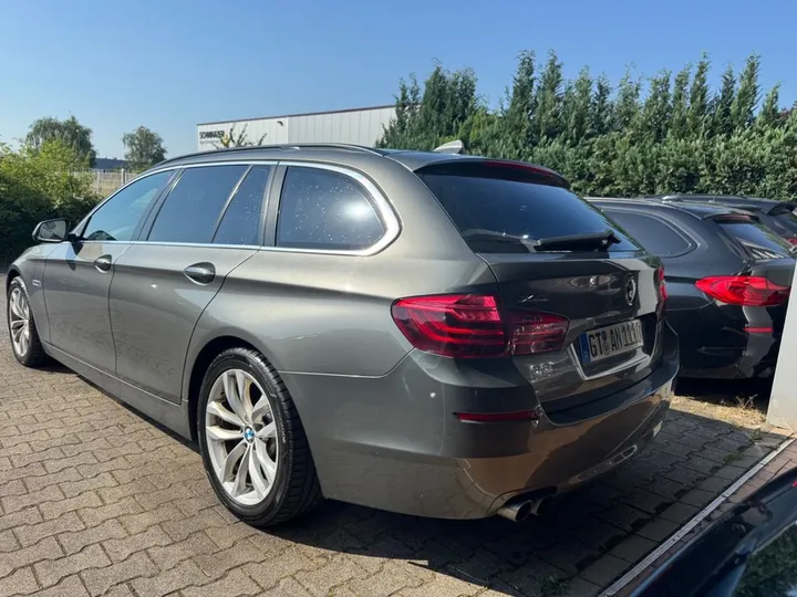 BMW 525