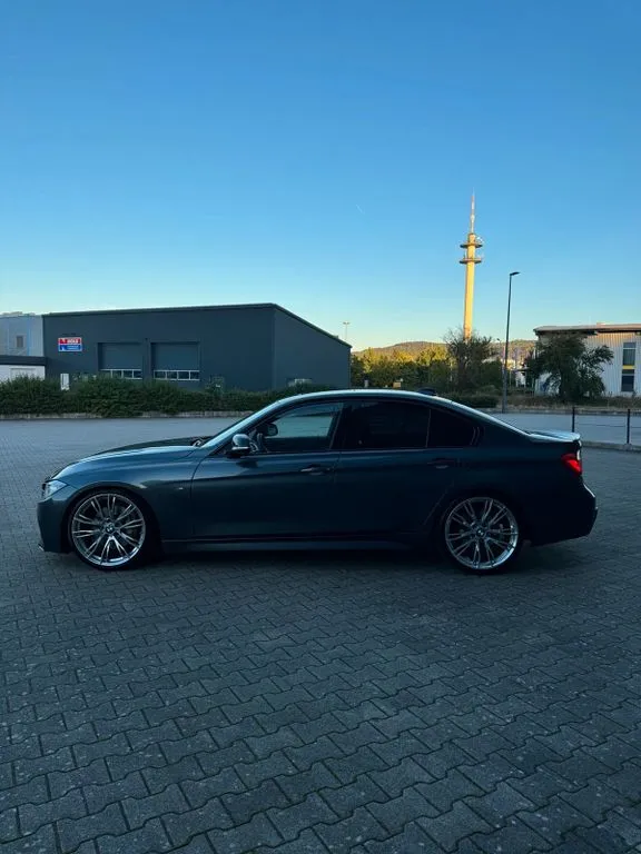 BMW 335