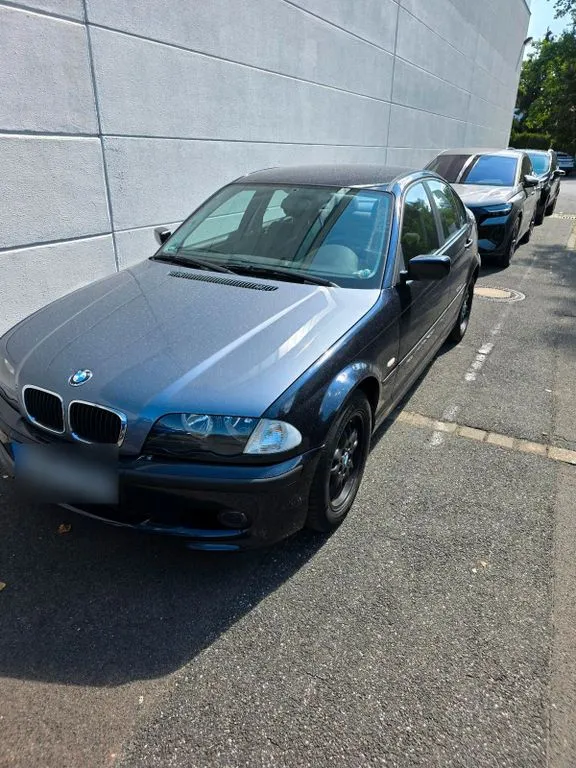 BMW 318