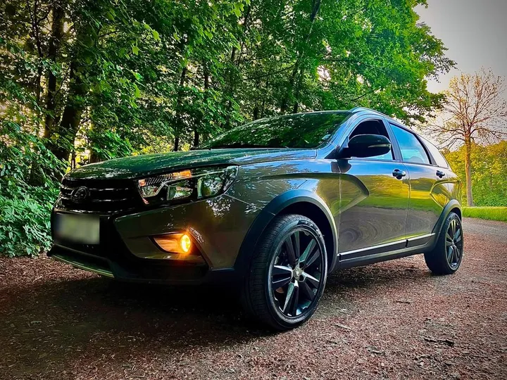 Lada Vesta