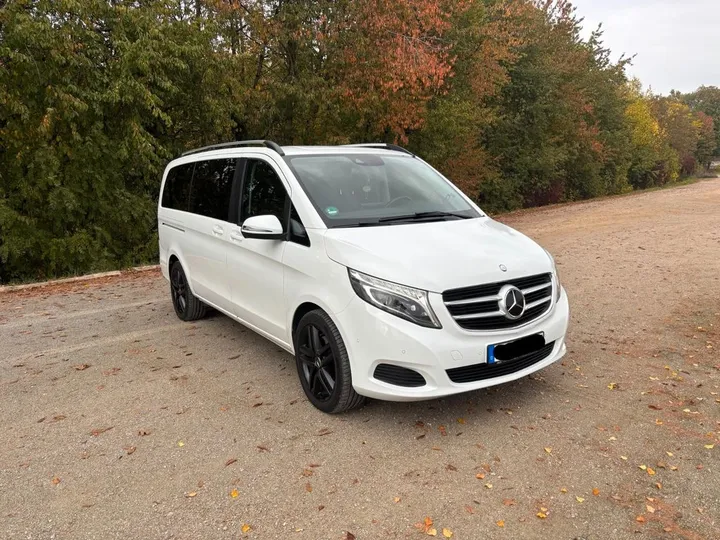 Mercedes-Benz V 250