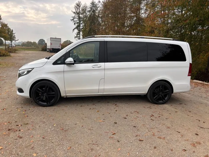 Mercedes-Benz V 250