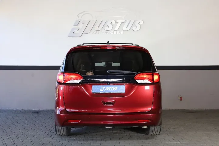 Chrysler Pacifica
