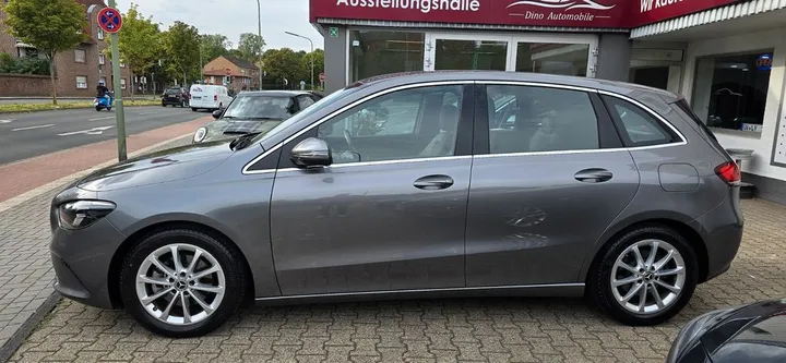 Mercedes-Benz B 200